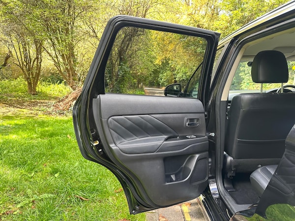 Used Mitsubishi Outlander 2018 for sale - 76239798: Photo 51