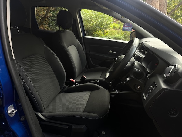 Used Dacia Duster 2020 for sale - 76239342: Photo 33