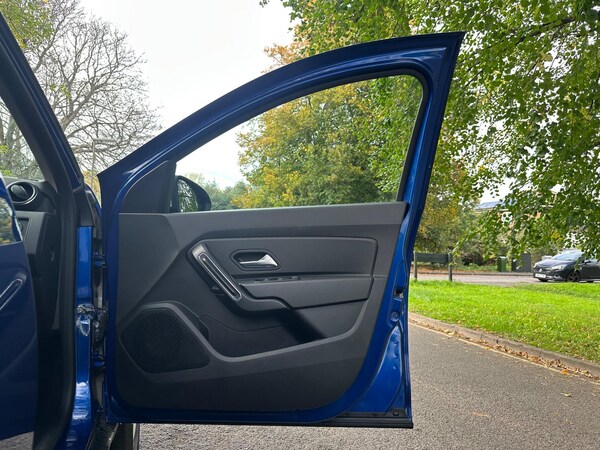 Used Dacia Duster 2020 for sale - 76239342: Photo 34