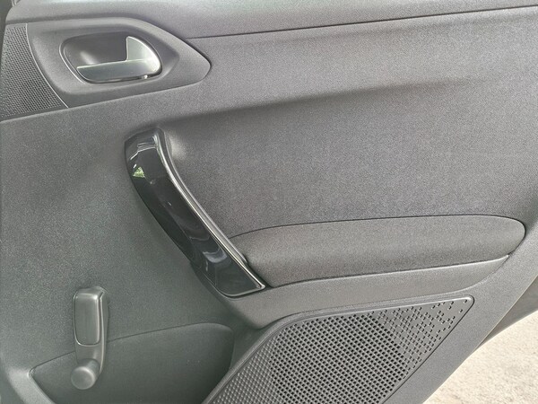 Used Peugeot 208 2018 for sale - 75553088: Photo 54