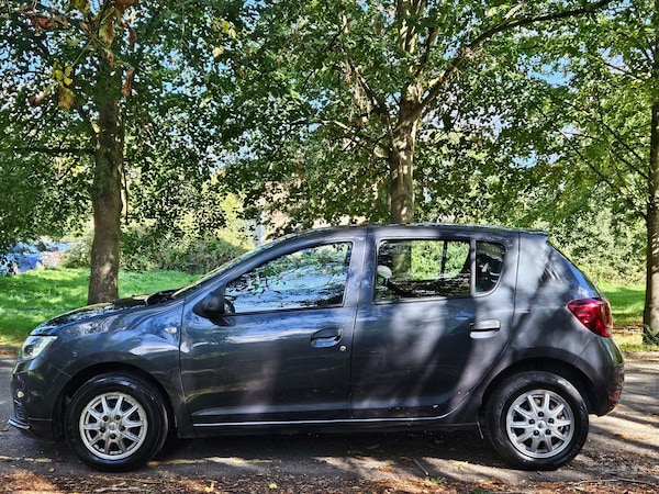 Used Dacia Sandero 2017 for sale - 76239514: Photo 47