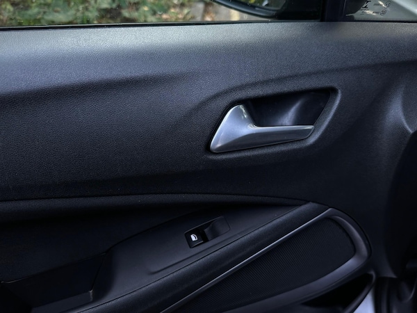 Used Vauxhall Crossland 2021 for sale - 75677820: Photo 53