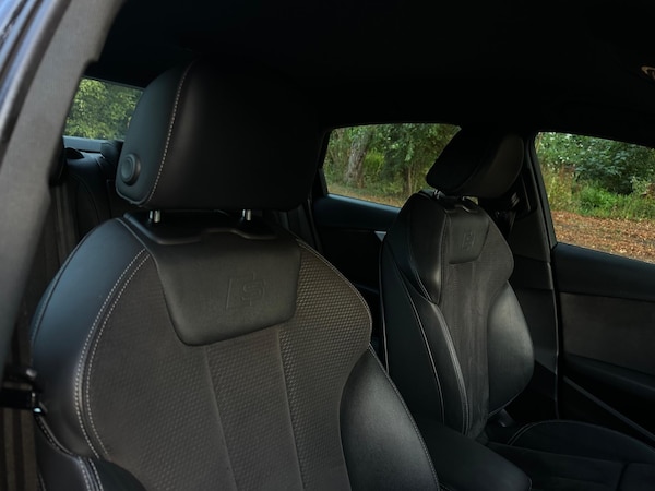 Used Audi A4 2017 for sale - 75669393: Photo 32
