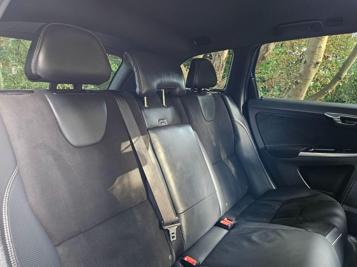 Used Volvo XC60 2017 for sale - 76094250: Photo 23