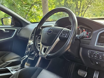 Used Volvo XC60 2017 for sale - 76094250: Photo 2