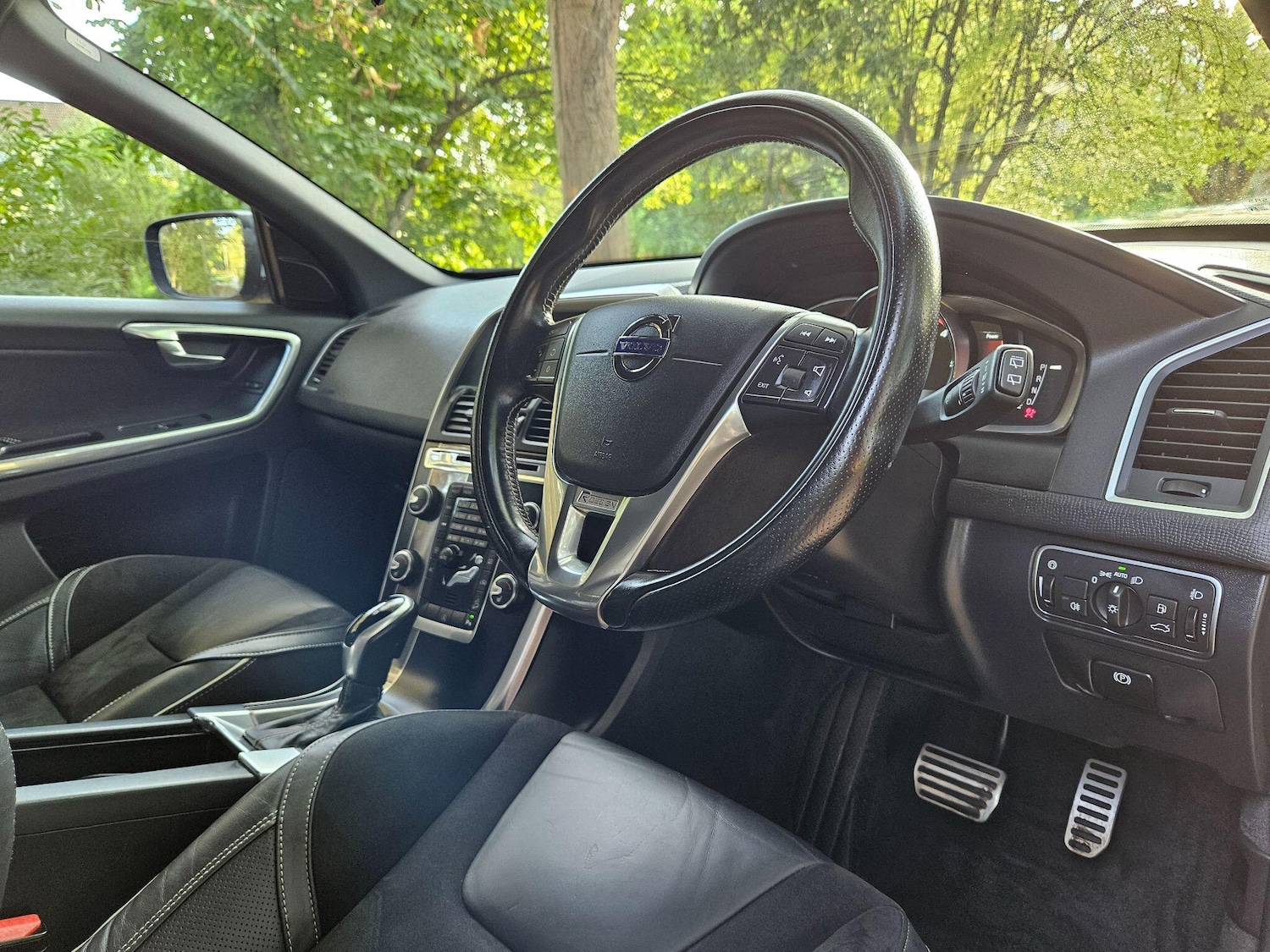 Used Volvo XC60 2017 for sale - 76094250: Photo 7