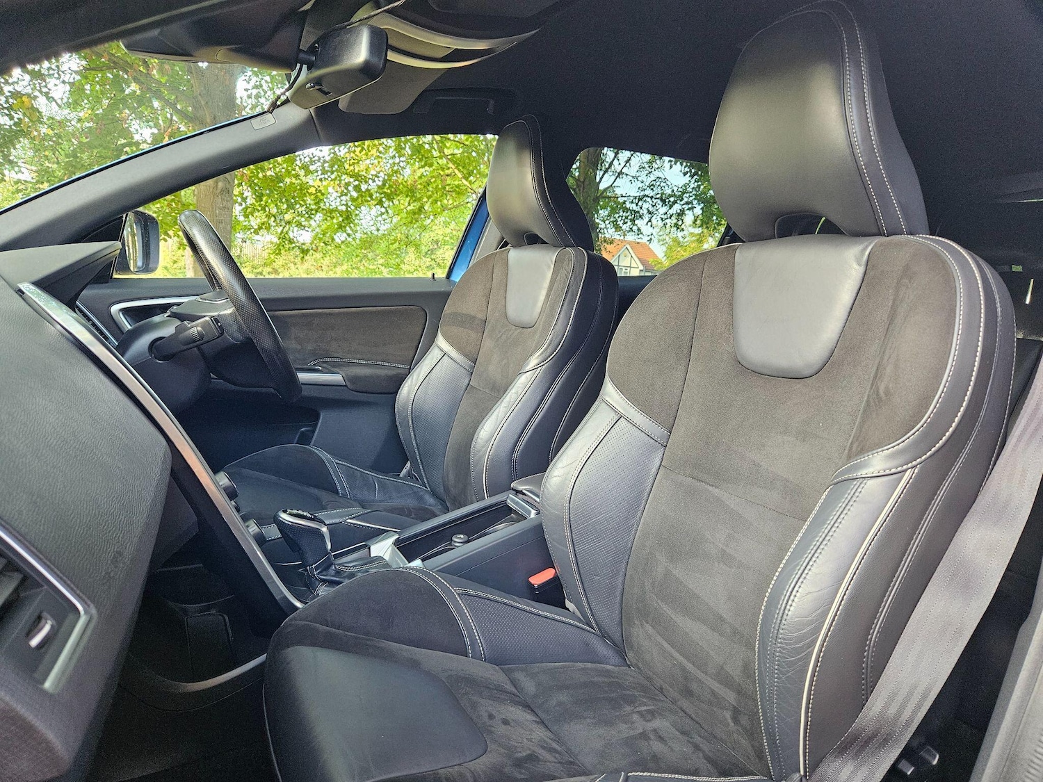 Used Volvo XC60 2017 for sale - 76094250: Photo 74