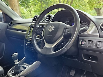 Used Suzuki Vitara 2018 for sale - 75600408: Photo