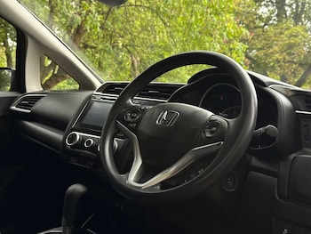 Used Honda Jazz 2018 for sale - 75552515: Photo