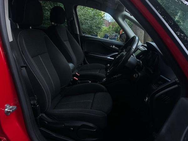 Used Vauxhall Zafira 2017 for sale - 76239556: Photo 30