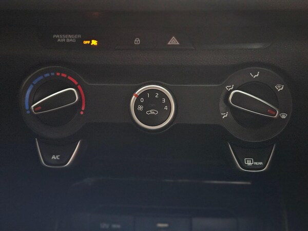 Used Kia Rio 2023 for sale - 75578353: Photo 64