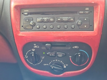 Used Peugeot 206 2006 for sale - 75681857: Photo