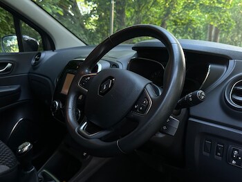 Used Renault Captur 2017 for sale - 75551815: Photo