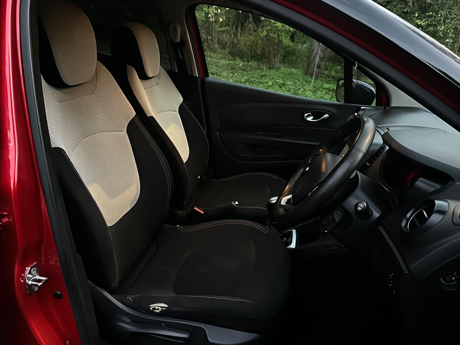 Used Renault Captur 2018 for sale - 76137244: Photo 26