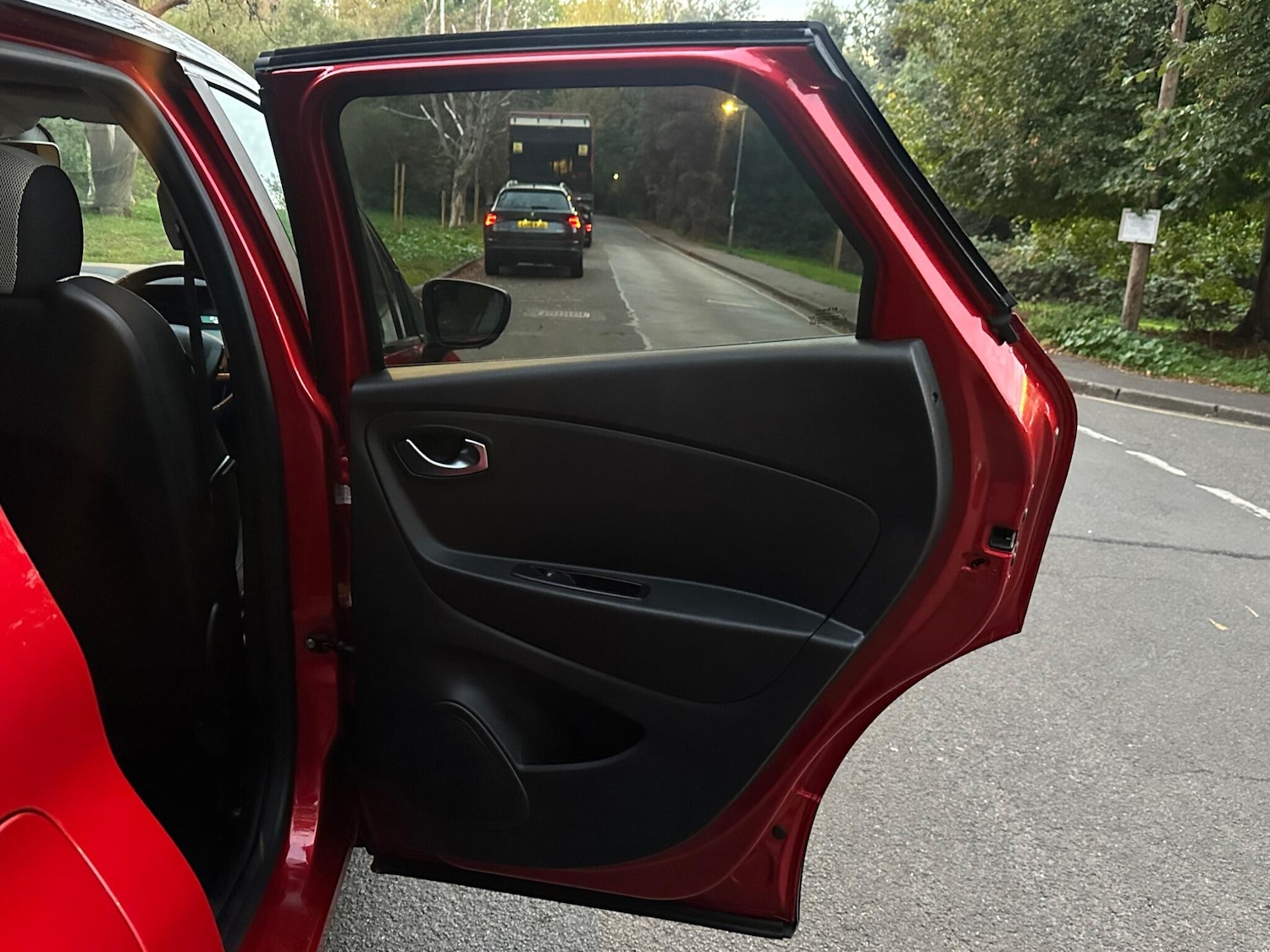 Used Renault Captur 2018 for sale - 76137244: Photo 31