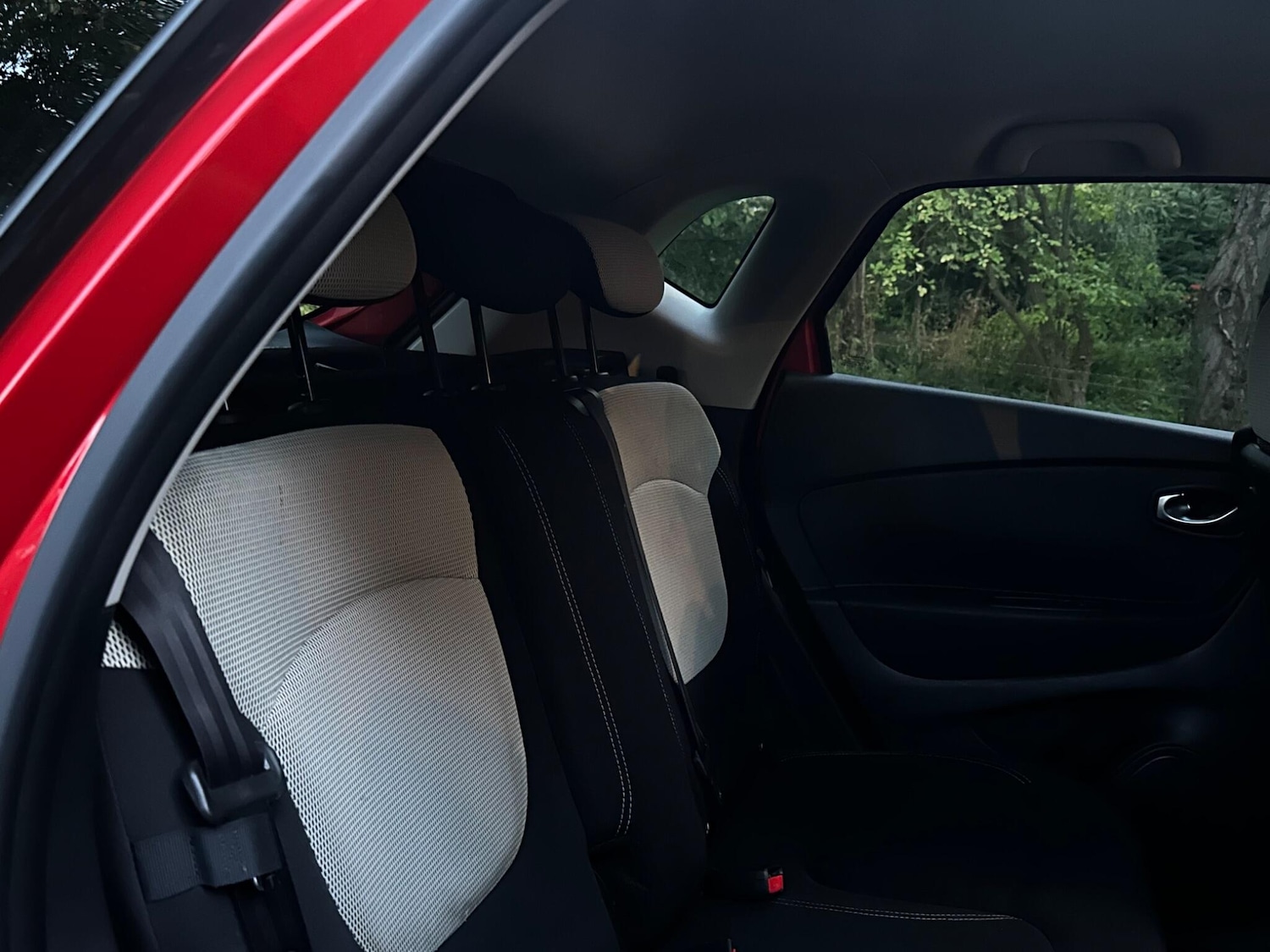 Used Renault Captur 2018 for sale - 76137244: Photo 34