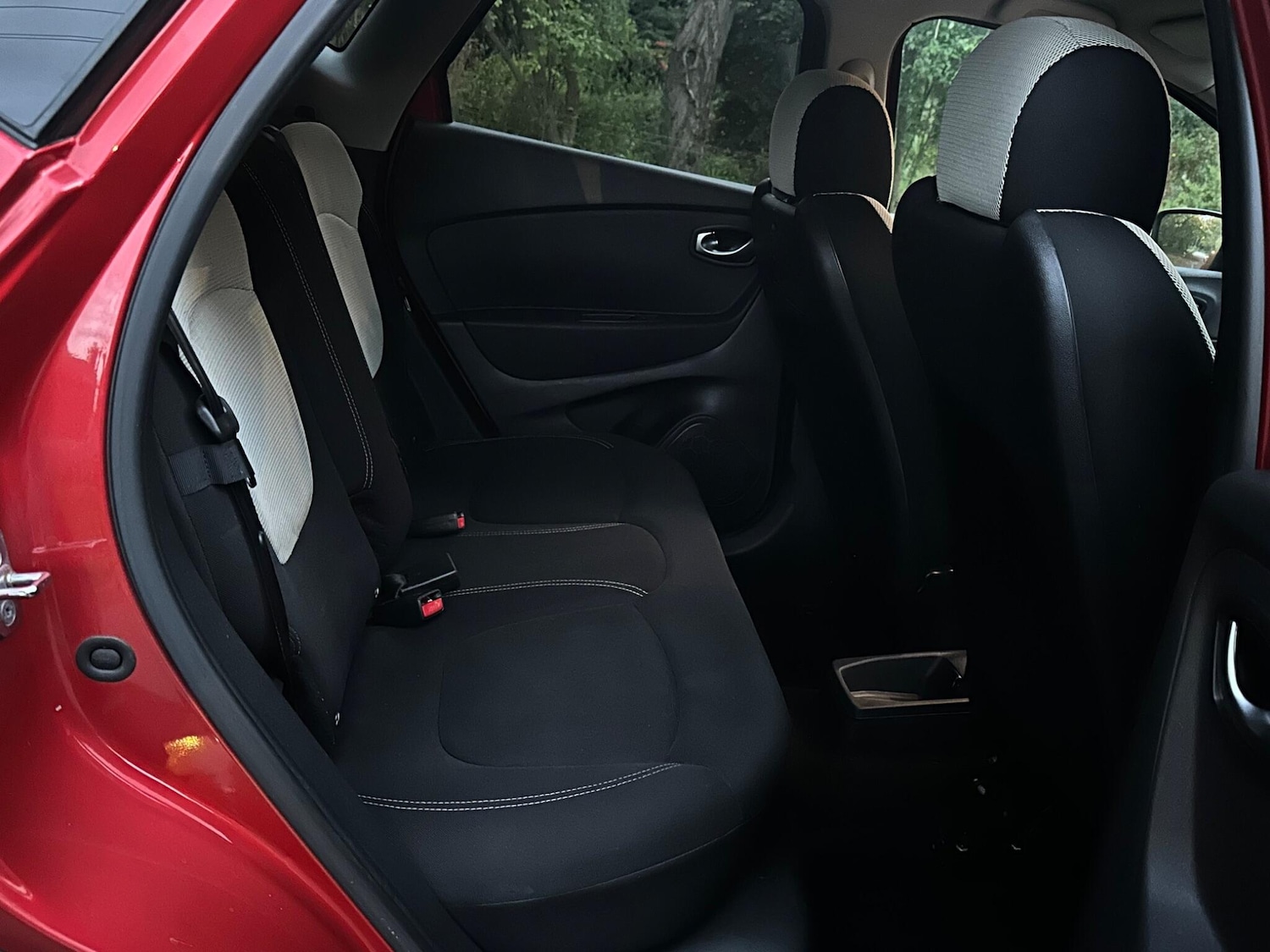 Used Renault Captur 2018 for sale - 76137244: Photo 35