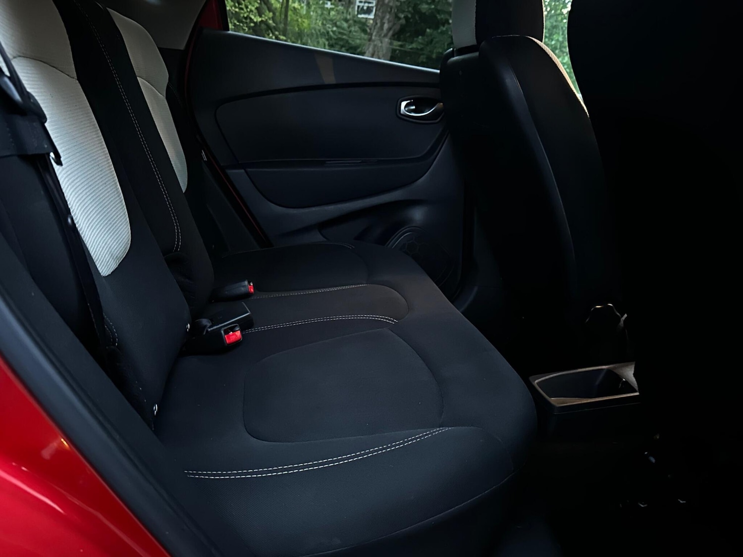 Used Renault Captur 2018 for sale - 76137244: Photo 38