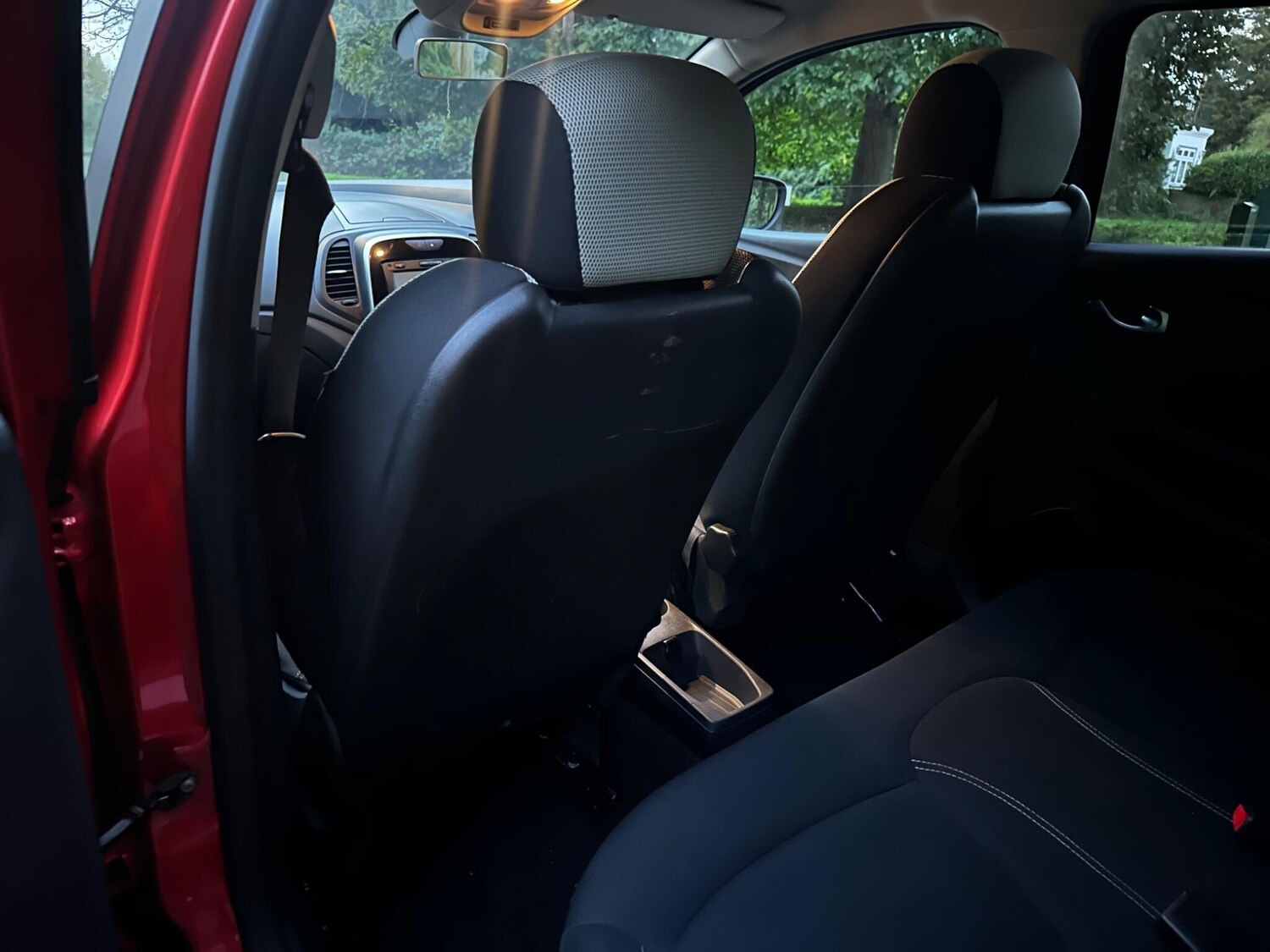 Used Renault Captur 2018 for sale - 76137244: Photo 48