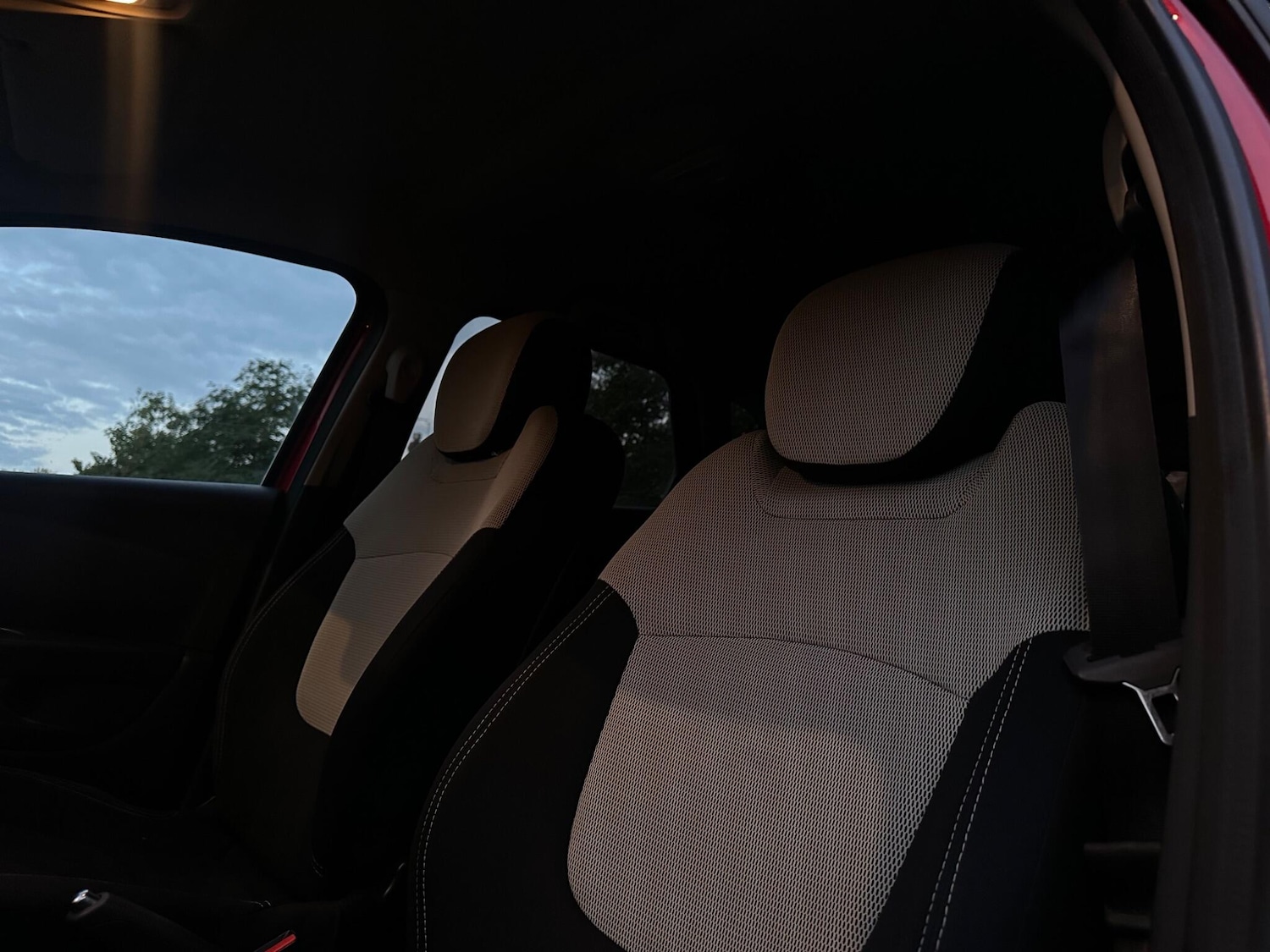 Used Renault Captur 2018 for sale - 76137244: Photo 50