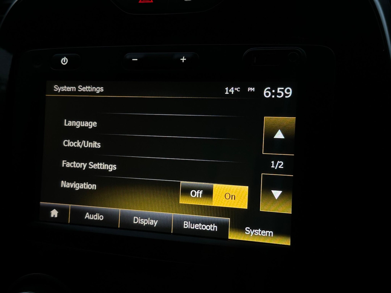 Used Renault Captur 2018 for sale - 76137244: Photo 60