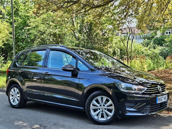 Used Volkswagen Golf SV 2017 for sale - 75552236: Photo 1
