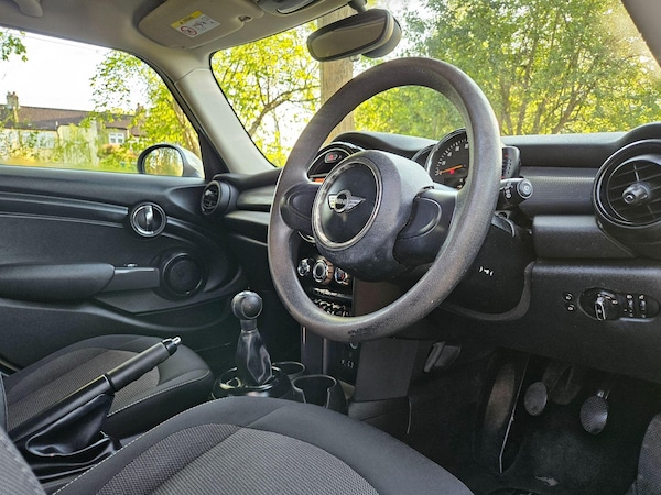 Used MINI Hatch 2015 for sale - 75678040: Photo 16