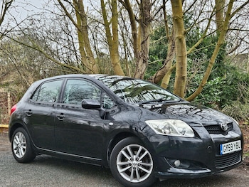 Toyota - Auris