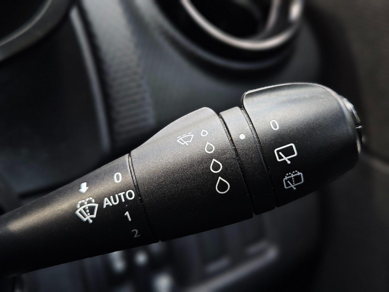 Used Renault Clio 2016 for sale - 76094788: Photo 30