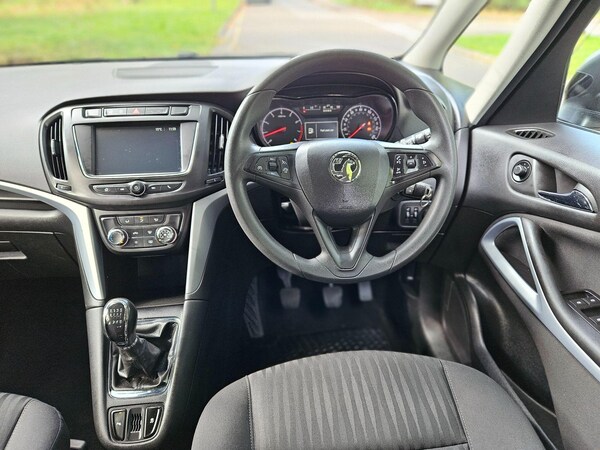 Used Vauxhall Zafira 2017 for sale - 76239784: Photo 24