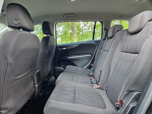 Used Vauxhall Zafira 2017 for sale - 76239784: Photo 43