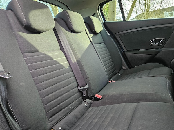 Used Renault Megane 2015 for sale - 76239434: Photo 10