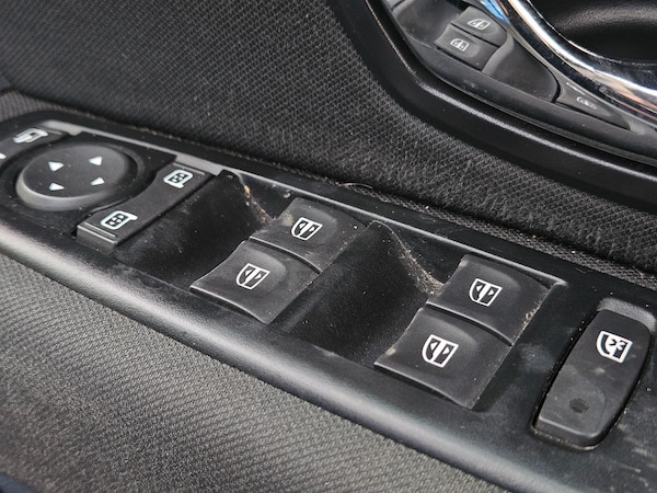 Used Renault Megane 2015 for sale - 76239434: Photo 27