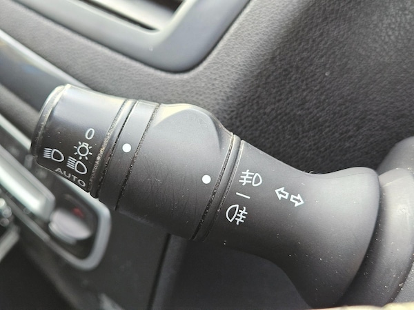 Used Renault Megane 2015 for sale - 76239434: Photo 33