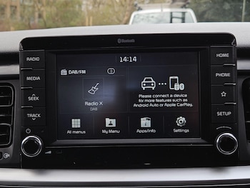 Used Kia Stonic 2018 for sale - 75552100: Photo