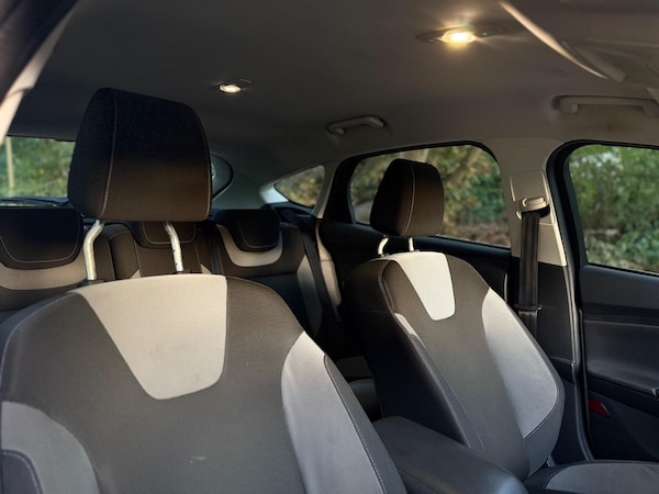 Used Ford Focus 2011 for sale - 75658467: Photo 27
