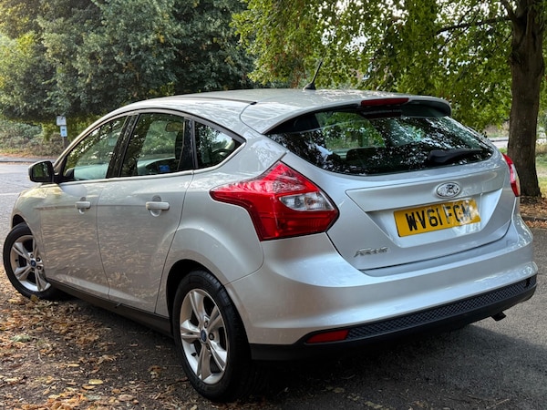 Used Ford Focus 2011 for sale - 75658467: Photo 3
