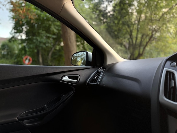 Used Ford Focus 2011 for sale - 75658467: Photo 65