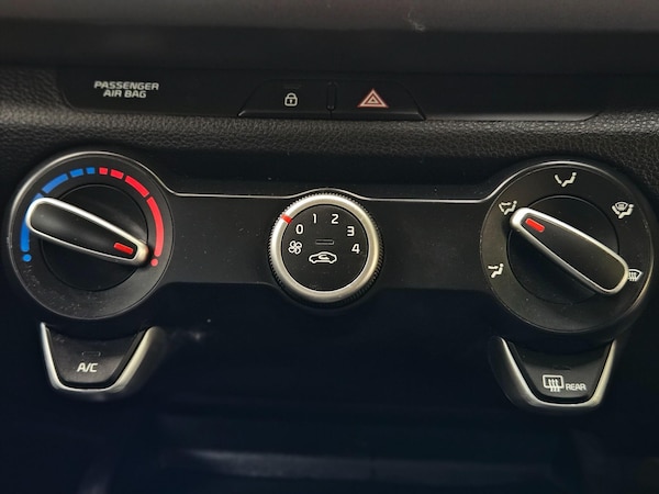 Used Kia Rio 2018 for sale - 76239582: Photo 38