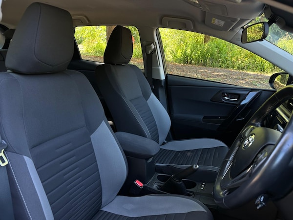 Used Toyota Auris 2018 for sale - 76239749: Photo 35