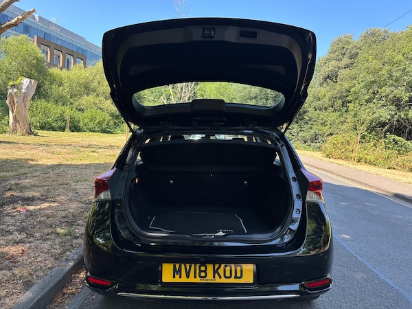 Used Toyota Auris 2018 for sale - 76239749: Photo 51