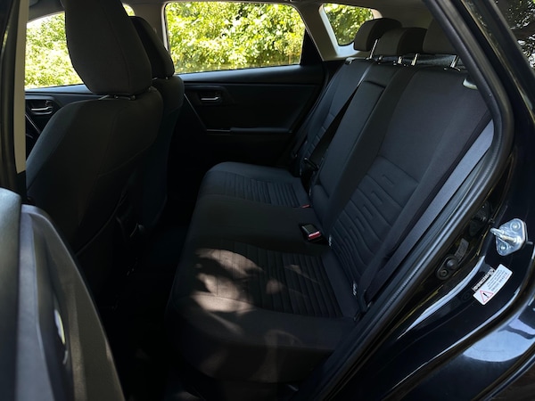 Used Toyota Auris 2018 for sale - 76239749: Photo 52