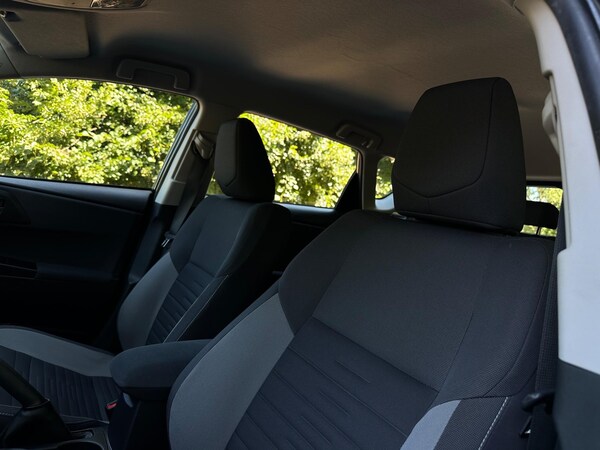 Used Toyota Auris 2018 for sale - 76239749: Photo 63