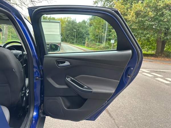 Used Ford Focus 2017 for sale - 76238803: Photo 36
