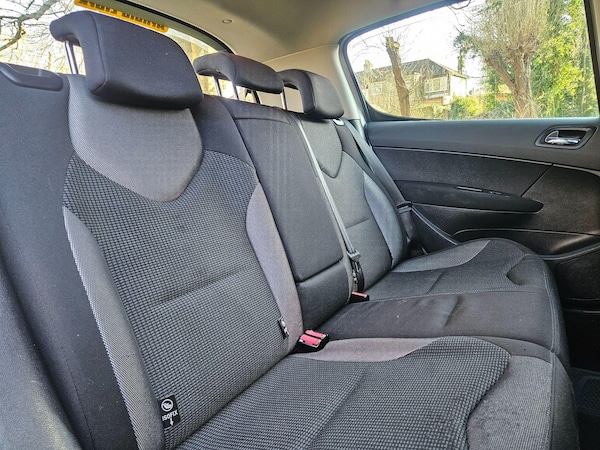 Used Peugeot 308 2011 for sale - 75552652: Photo 11