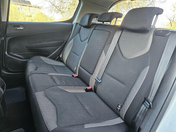 Used Peugeot 308 2011 for sale - 75552652: Photo 14