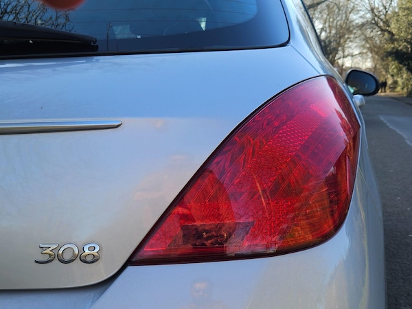 Used Peugeot 308 2011 for sale - 75552652: Photo 50
