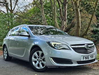 Vauxhall - Insignia