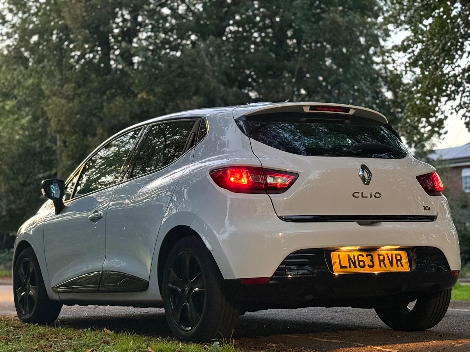 Used Renault Clio 2013 for sale - 76083835: Photo 24
