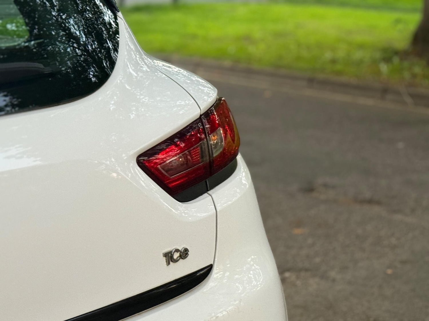 Used Renault Clio 2013 for sale - 76083835: Photo 26